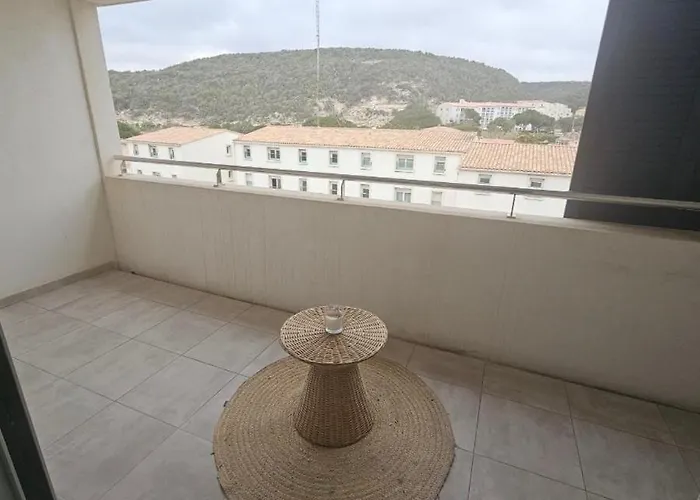 Apartment 2 Minutes Du Port Avec Parking Prive Bonifacio (Corsica)