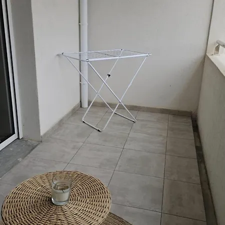 Apartment 2 Minutes Du Port Avec Parking Prive